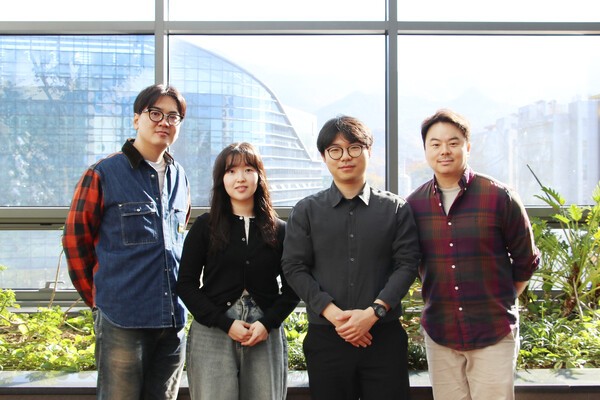 (왼쪽부터) 유재석 교수, 성효진 · 정진환 박사과정생, 현정호 교수(사진 제공=DGIST)