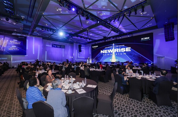 지난 10월 18일 서울 용산구 드래곤시티호텔에서 열린 '동아제약 2025 약사 학술 심포지엄 NEW RISE'의 현장 모습(사진 제공=동아제약)