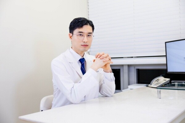 김성찬 원장 (사진= 우리성형외과)